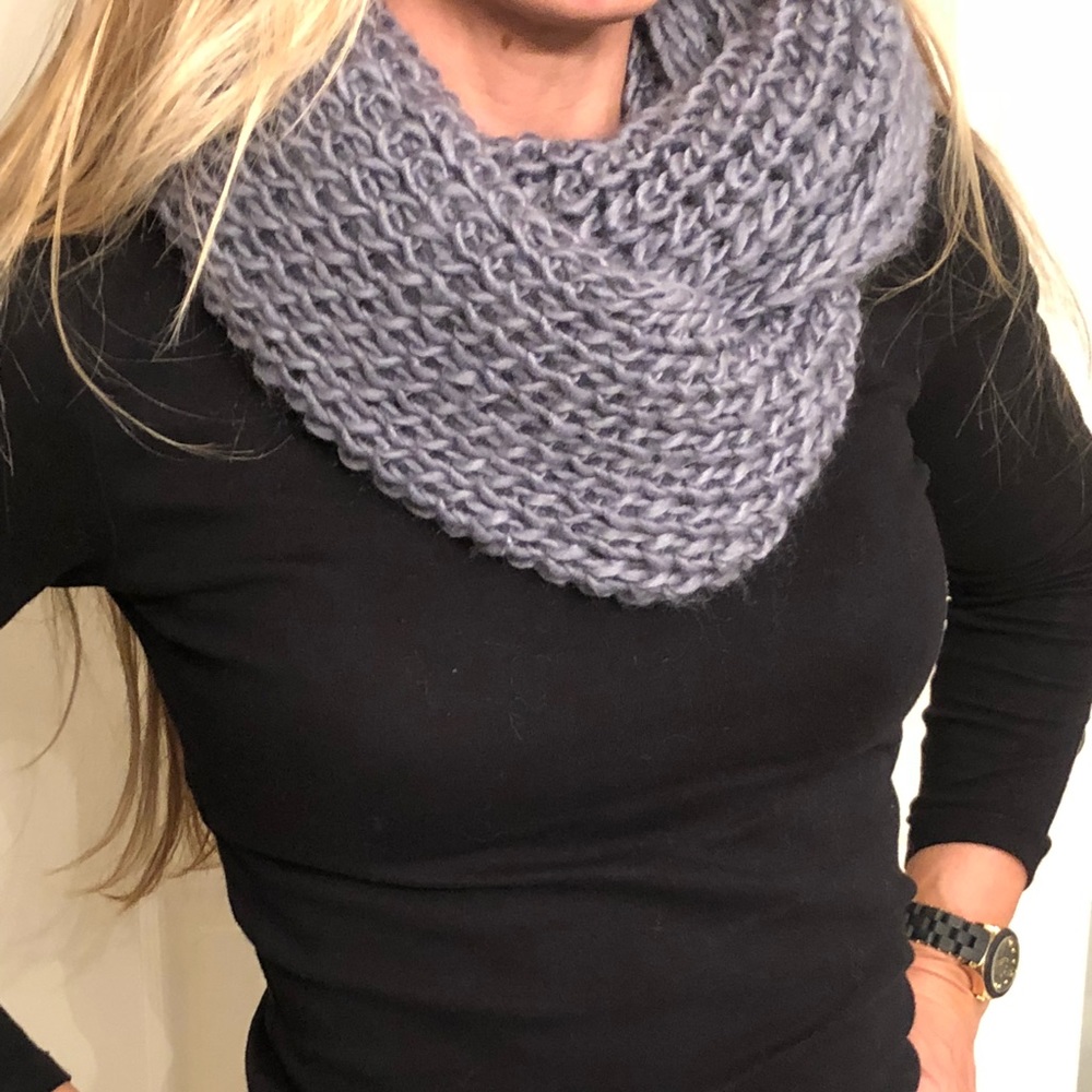 💜Steely Blue/gray infinity sweater scarf